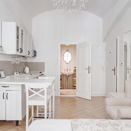 Apartments With The Lions Prague Luaran gambar